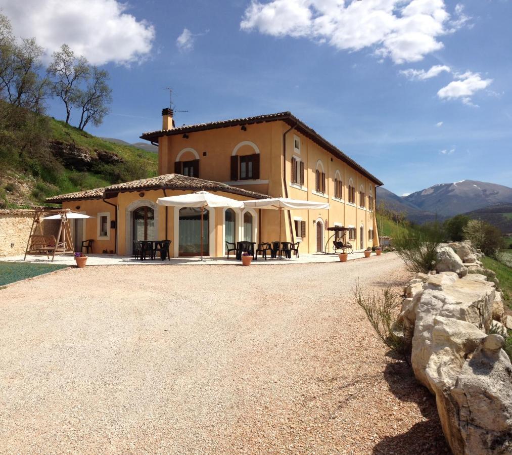 Il Casale San Martino Bed & Breakfast นอร์ชา ภายนอก รูปภาพ
